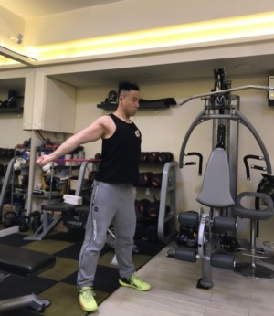 寒背拉筋 駝背運動